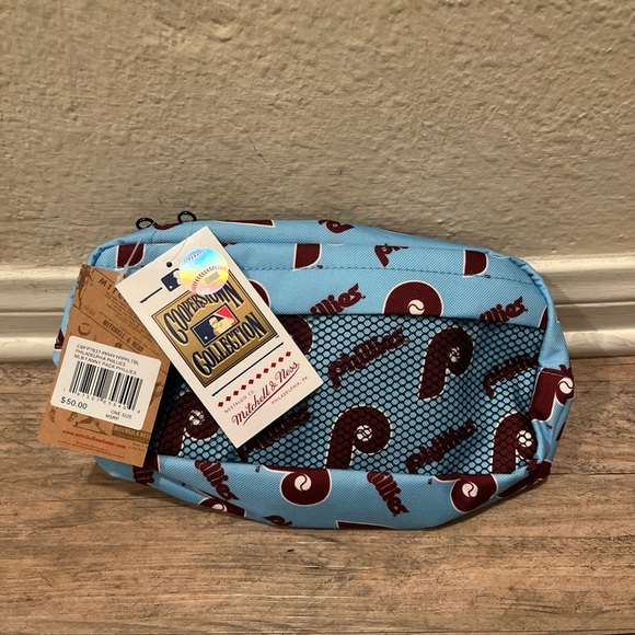 NWT Mitchell & Ness MLB Philadelphia Phillies Fanny Pack - Picture 1 of 4